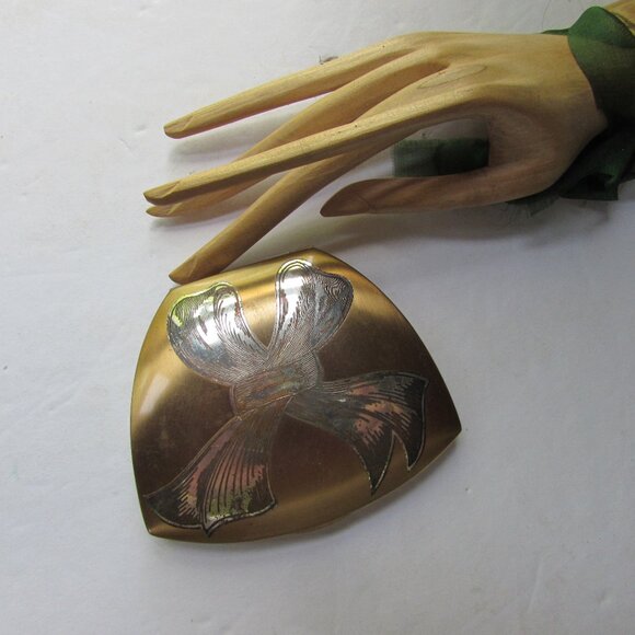 SALE Vintage Elgin American Compact Silvery Bow on Gold Tone - Picture 1 of 8